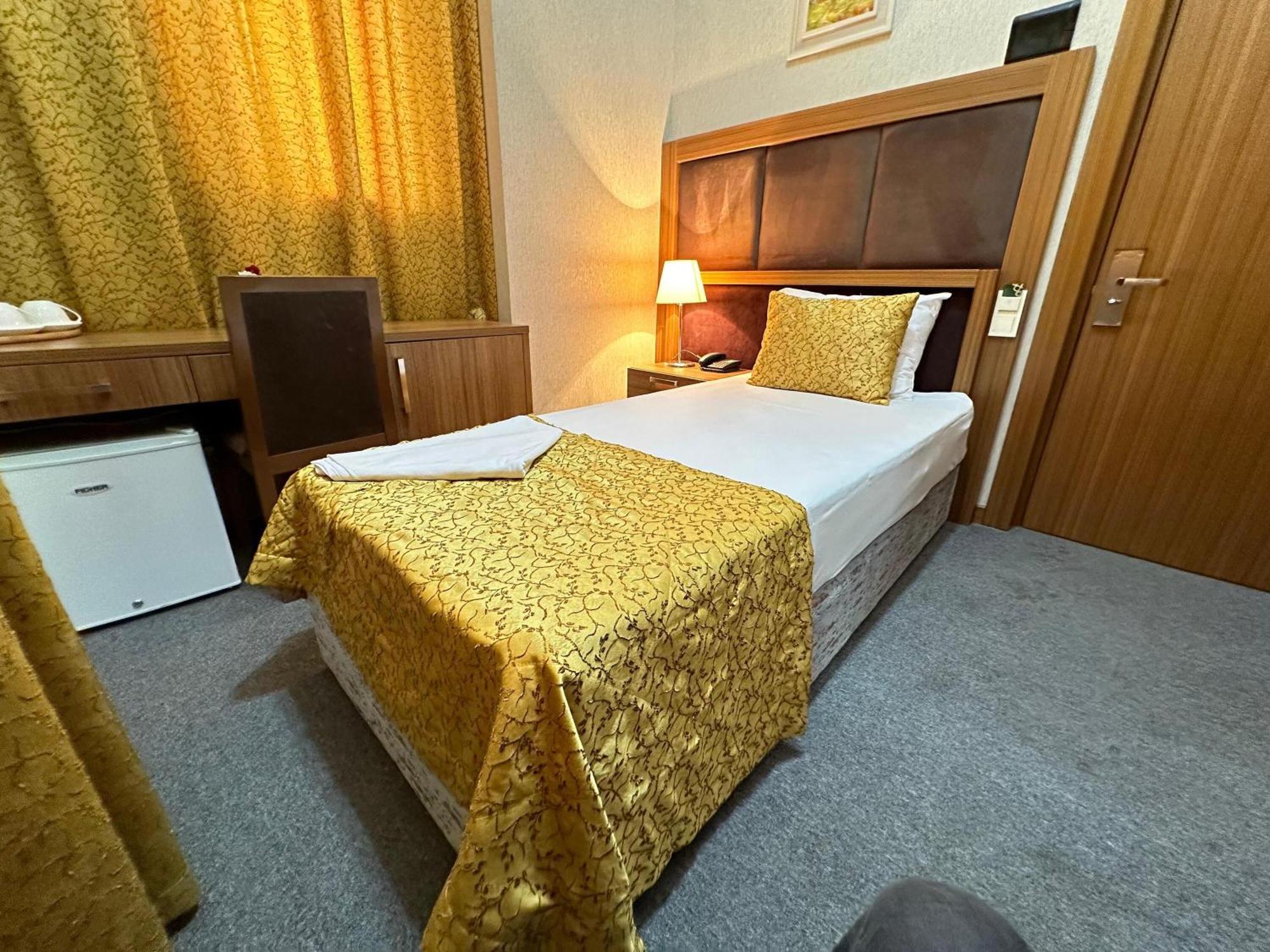 Turkiye Hotel Baku Bagian luar foto