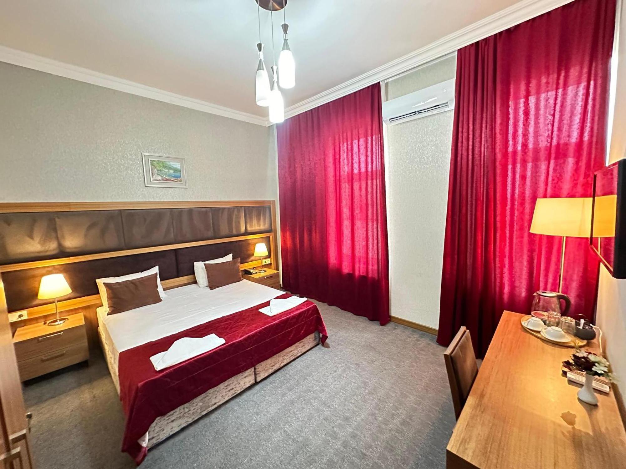 Turkiye Hotel Baku Bagian luar foto