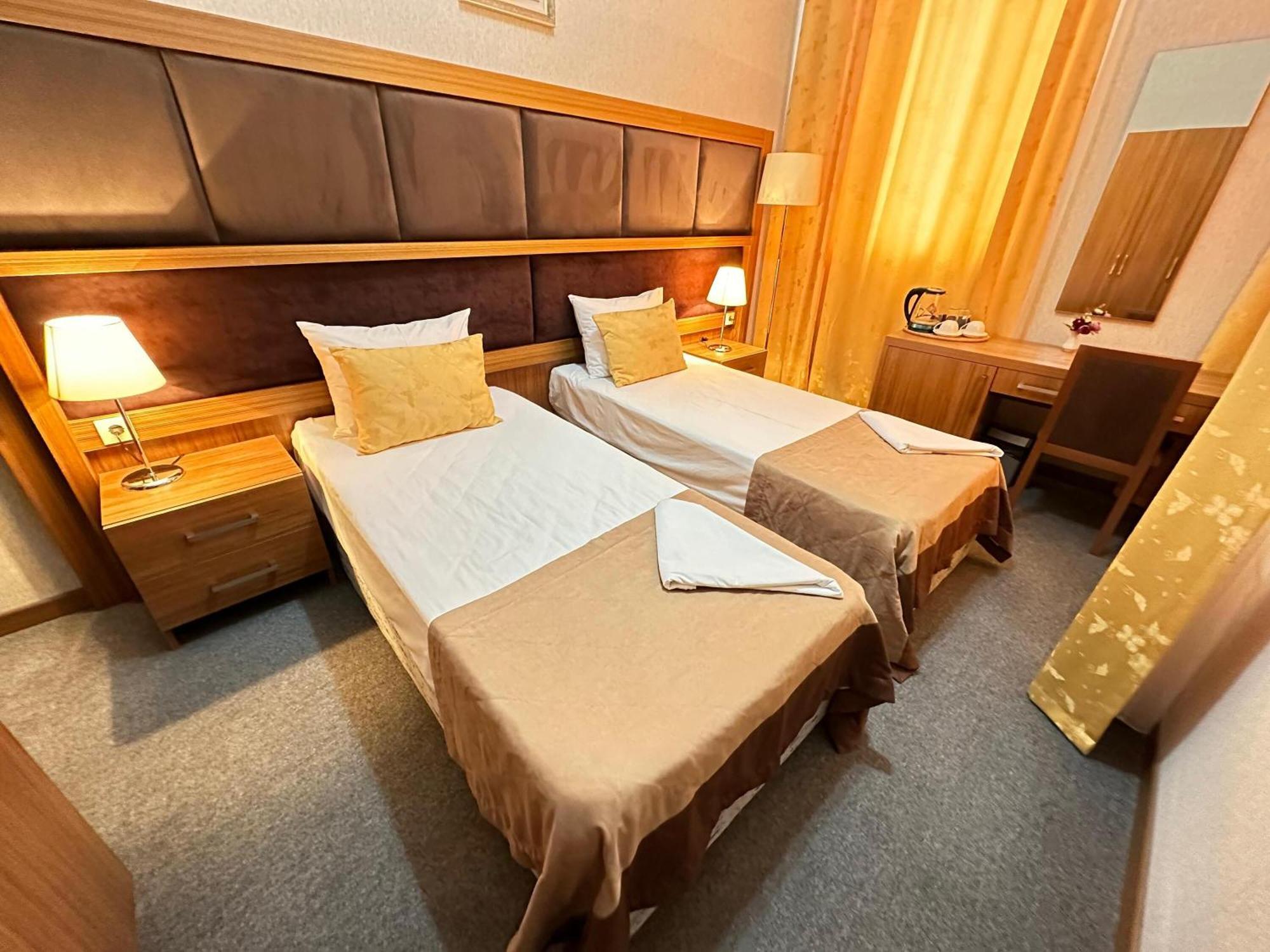 Turkiye Hotel Baku Bagian luar foto
